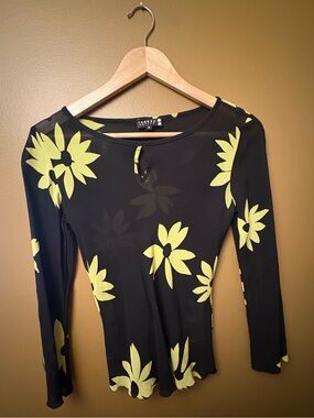 Semi-Sheer Black and Green Long-Sleeve Floral Design Top